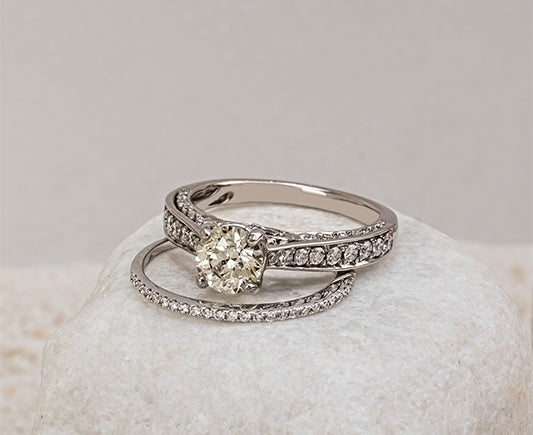 Dazzles Ring 05