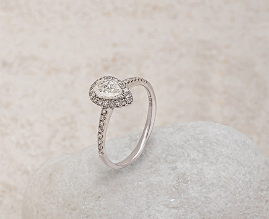Dazzles Ring 11