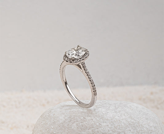 Dazzles Ring 13