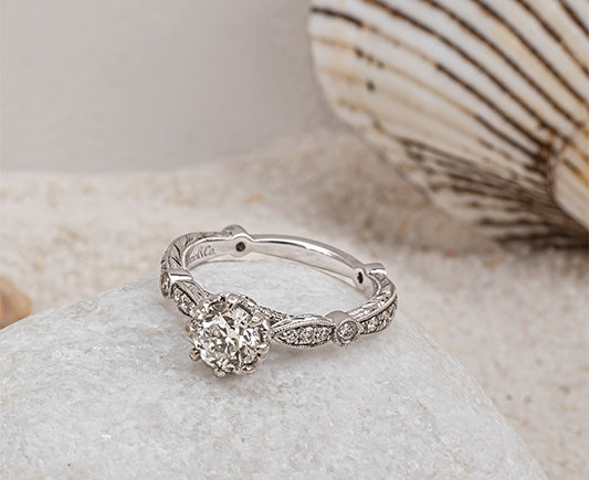 Dazzles Ring 14